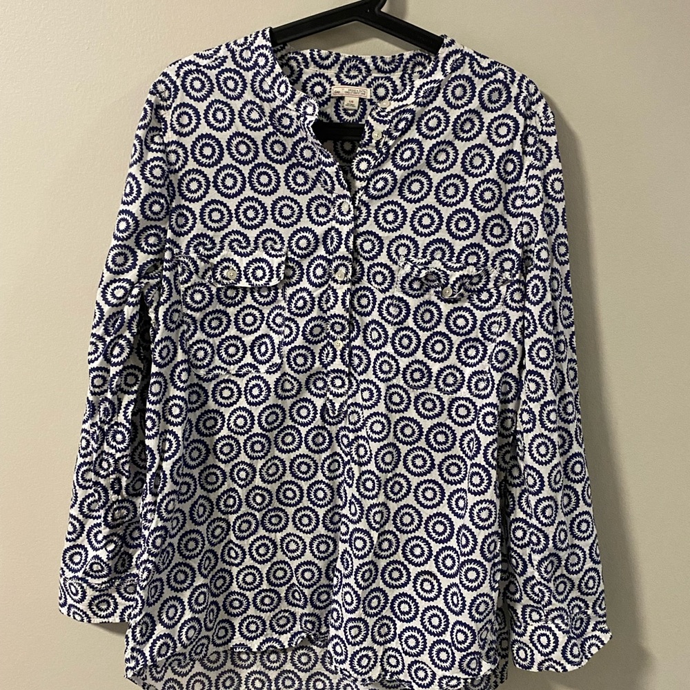 GAP Navy and White Circular Pattern Shirt